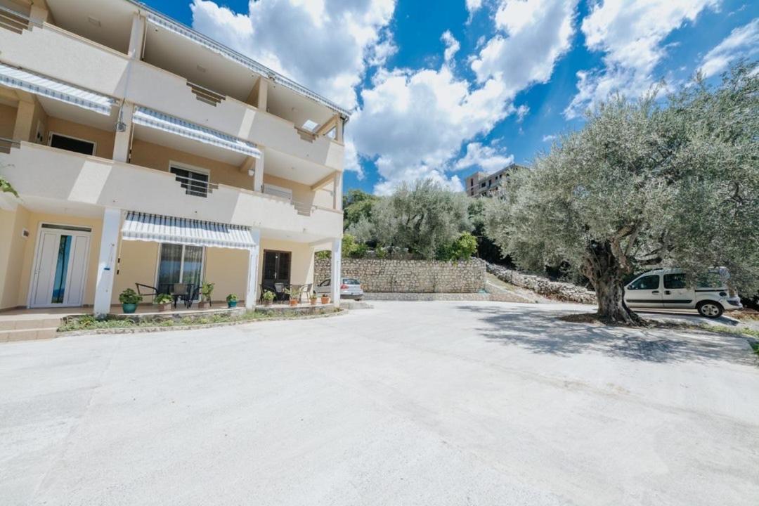 Olive Garden Apartment Bar Luaran gambar